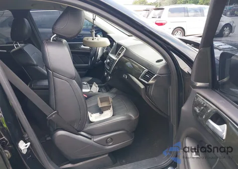 2016 Mercedes-Benz Gl 450 4Matic z USA, uszkodzony, nr VIN 4JGDF6EE1GA706949